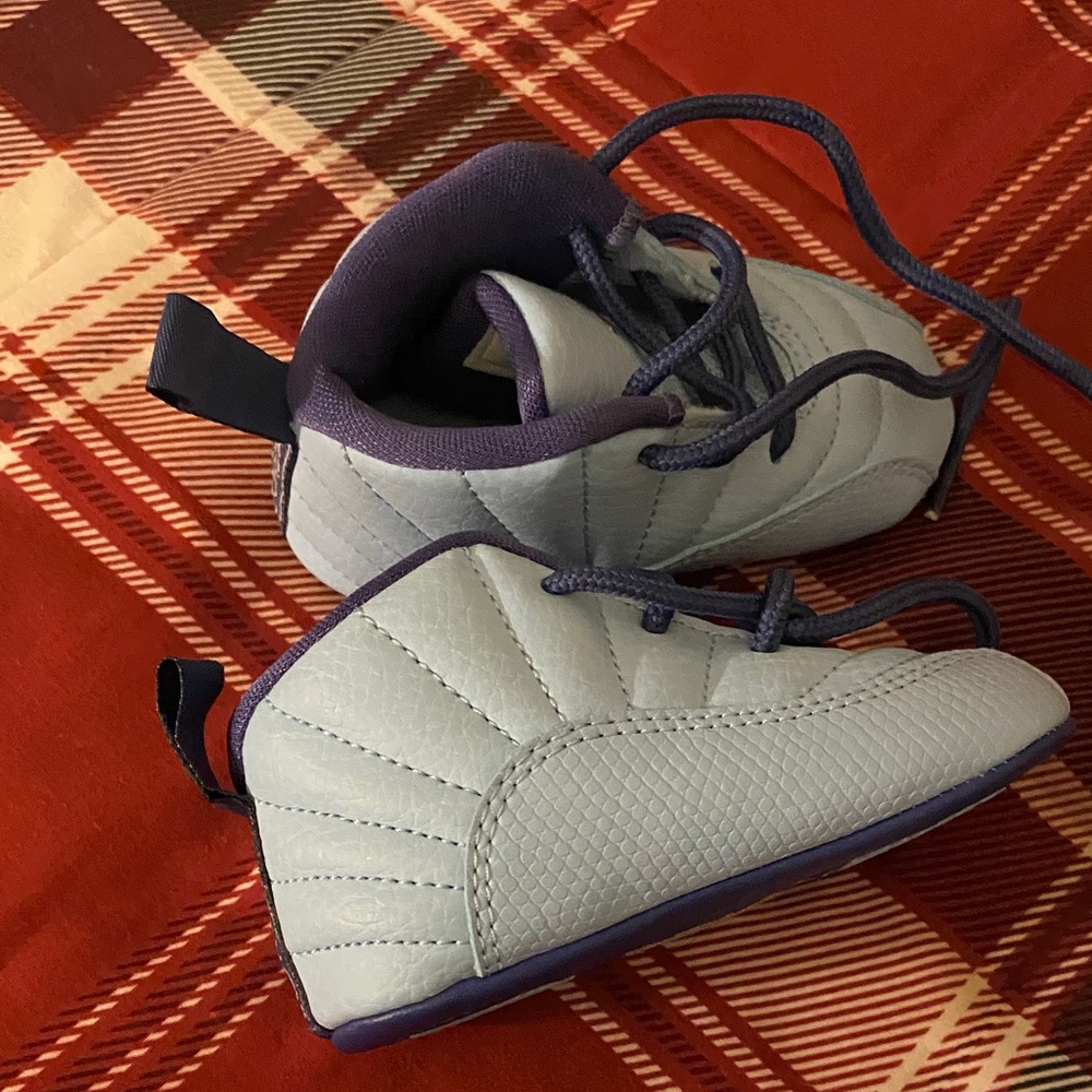 Jordan Baby Walker Shoes in Light Gray and Navy